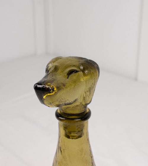 Carafe à décanter en verre vert en forme de chien