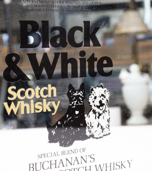 Miroir publicitaire BLACK&WHITE