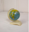 Globe du monde avec pied en plastique