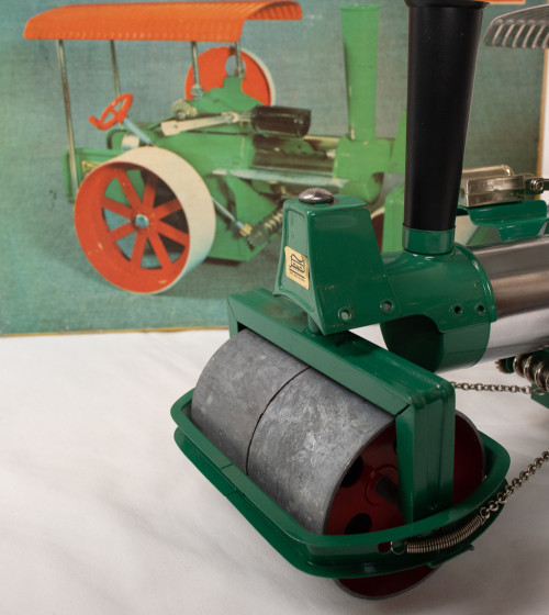 Rouleau compresseur 1,900, JAYA