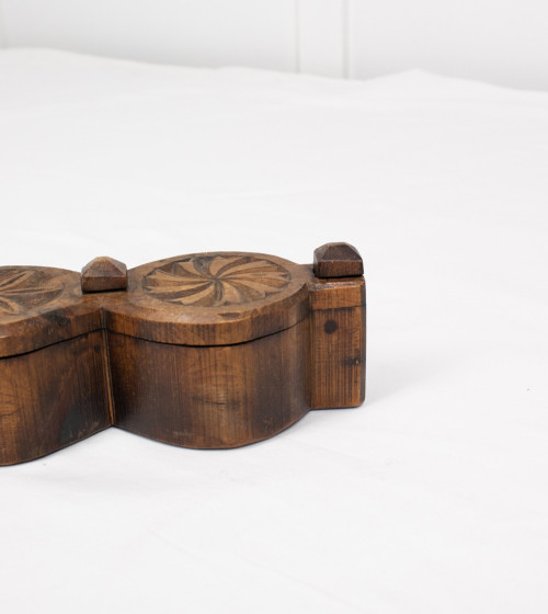 Salero y pimentero de madera