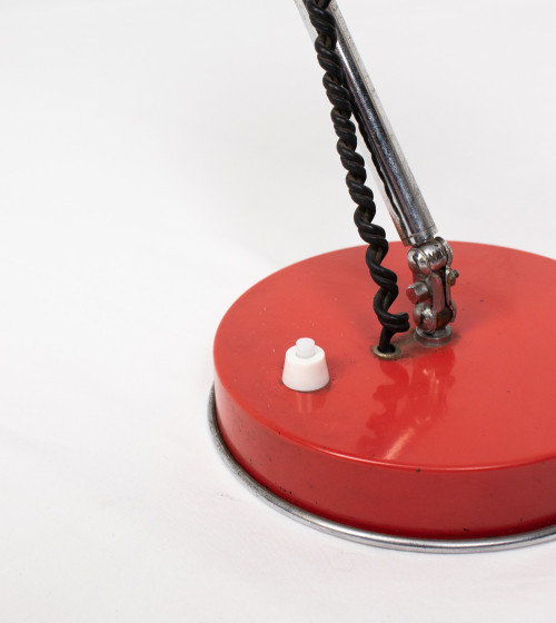 Lampe de table rouge articulée