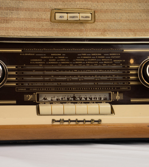 Ràdio PHILIPS, model Iberica B6E83A