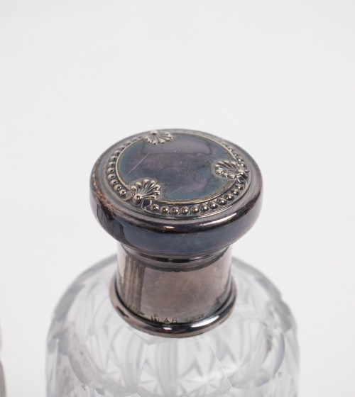 Ensemble de 2 flacons de parfum en cristal