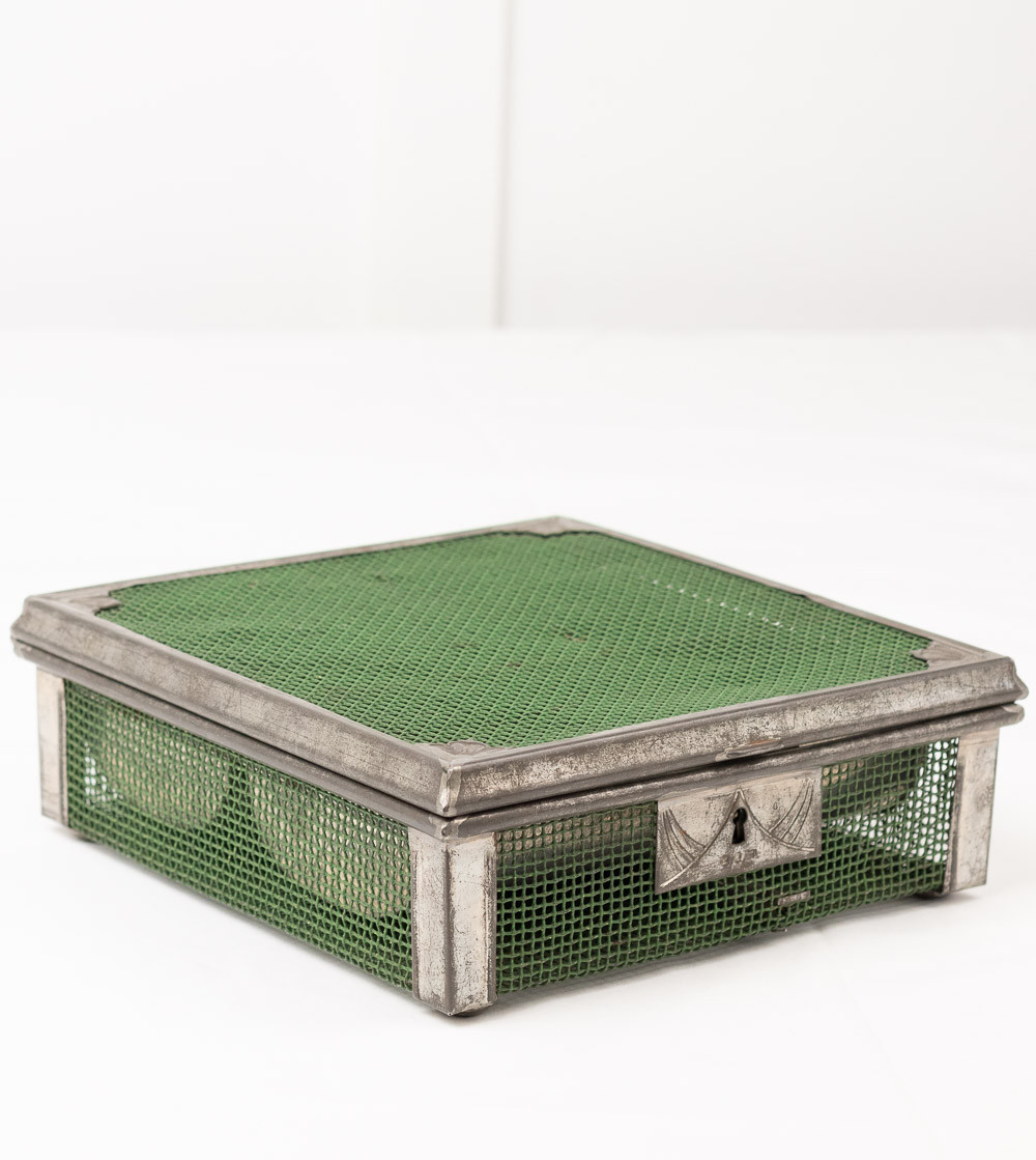 Caja antigua para monedas Caja antigua para monedas