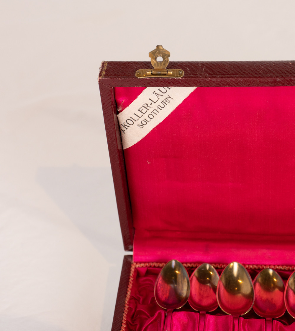 Ensemble de 12 cuillères à moka plaquées argent 1925