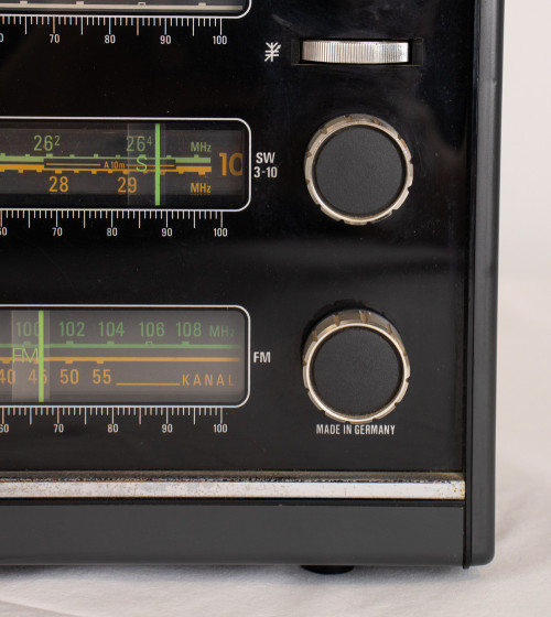 Ràdio Satellit 2000 GRUNDIG