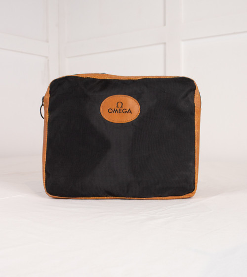 Bossa de viatge OMEGA amb funda