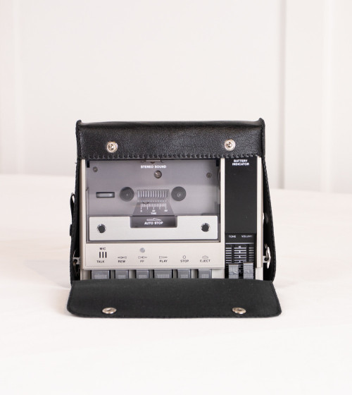 TELEFUNKEN CP105 cassette player without headphones