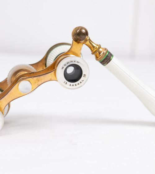 Jumelles de théâtre blanches