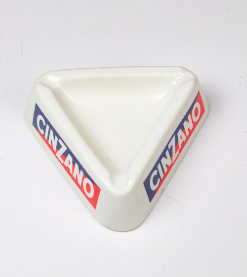 Cenicero plástico CINZANO