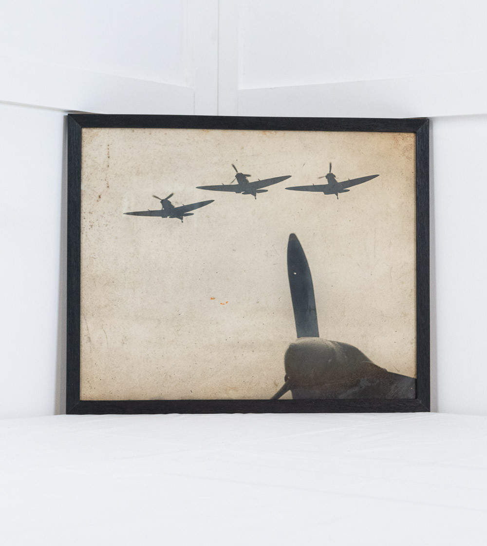 Photo de trois avions de la seconde guerre mondiale